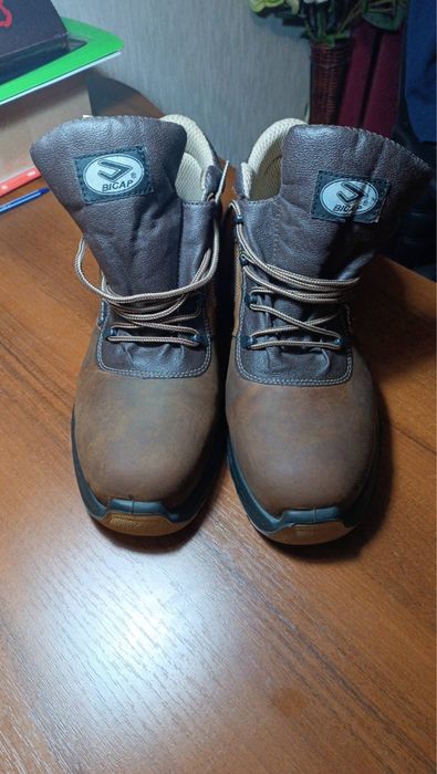 Зимові чоловічі черевики