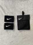 Opaski na ochraniacze Nike