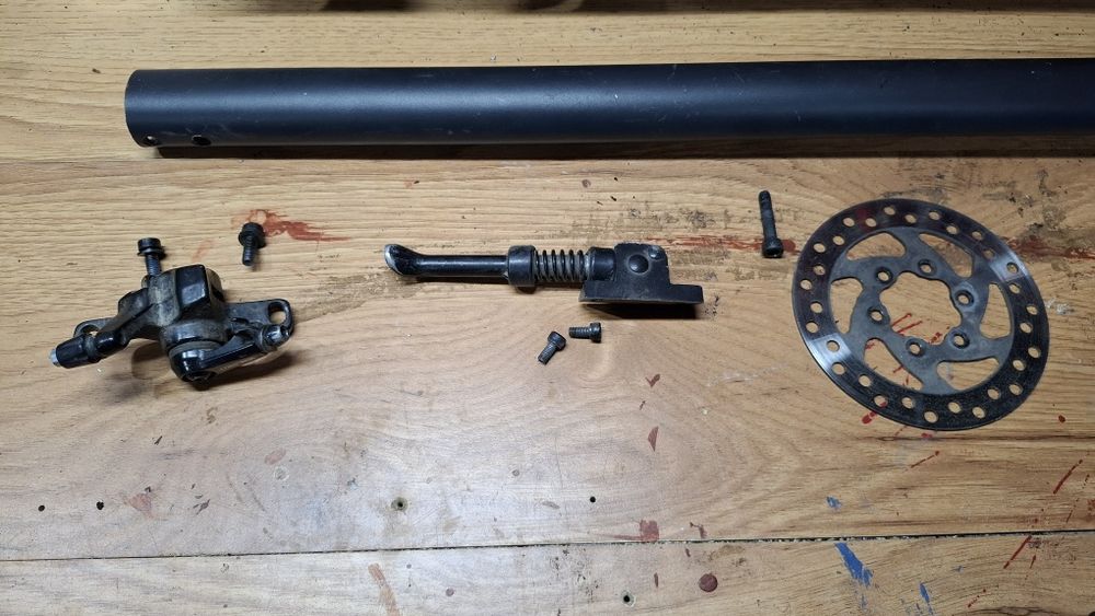 Sprzedam osprzęt do hulajnogi elektrycznej