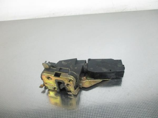 Fechadura / fecho porta trás direito VOLVO S40 I (VS)