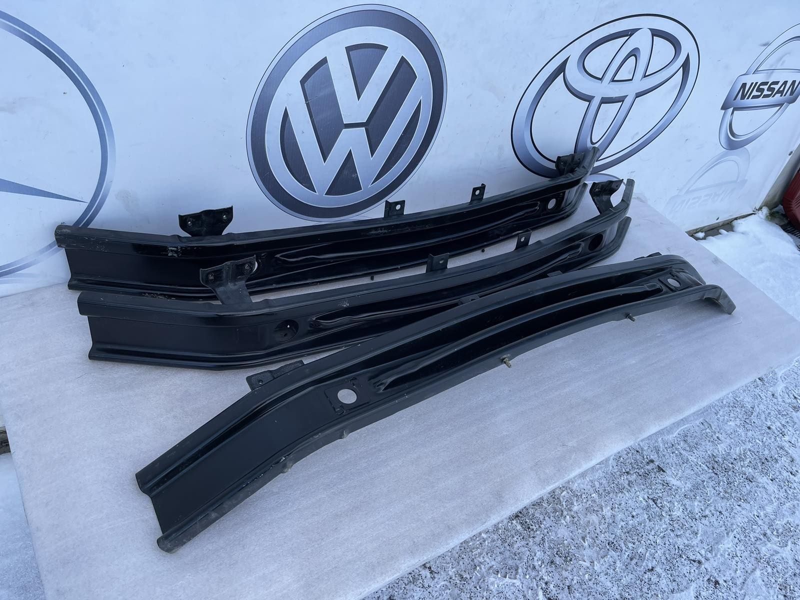Підсилювач бампера усилитель віто w447 Mercedes Vito Viano V-Class