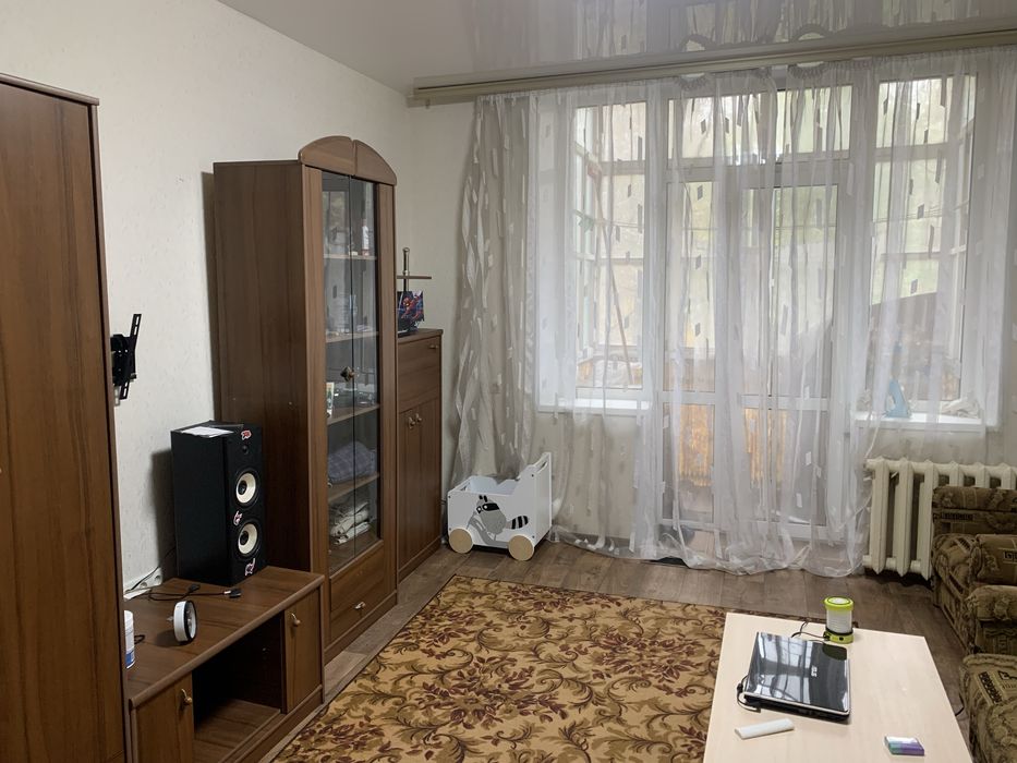 Продам хорошую, жилую, уютную квартиру в центре города