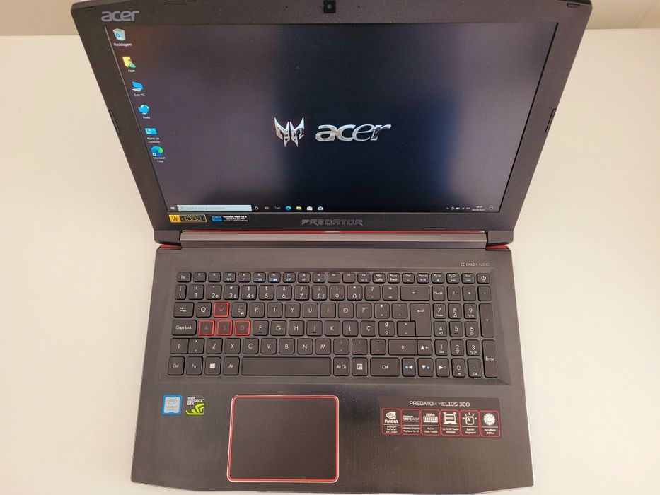 Portátil ACER Predator Helios 300 (i7, 1060gtx 6gb, 16gb ram)