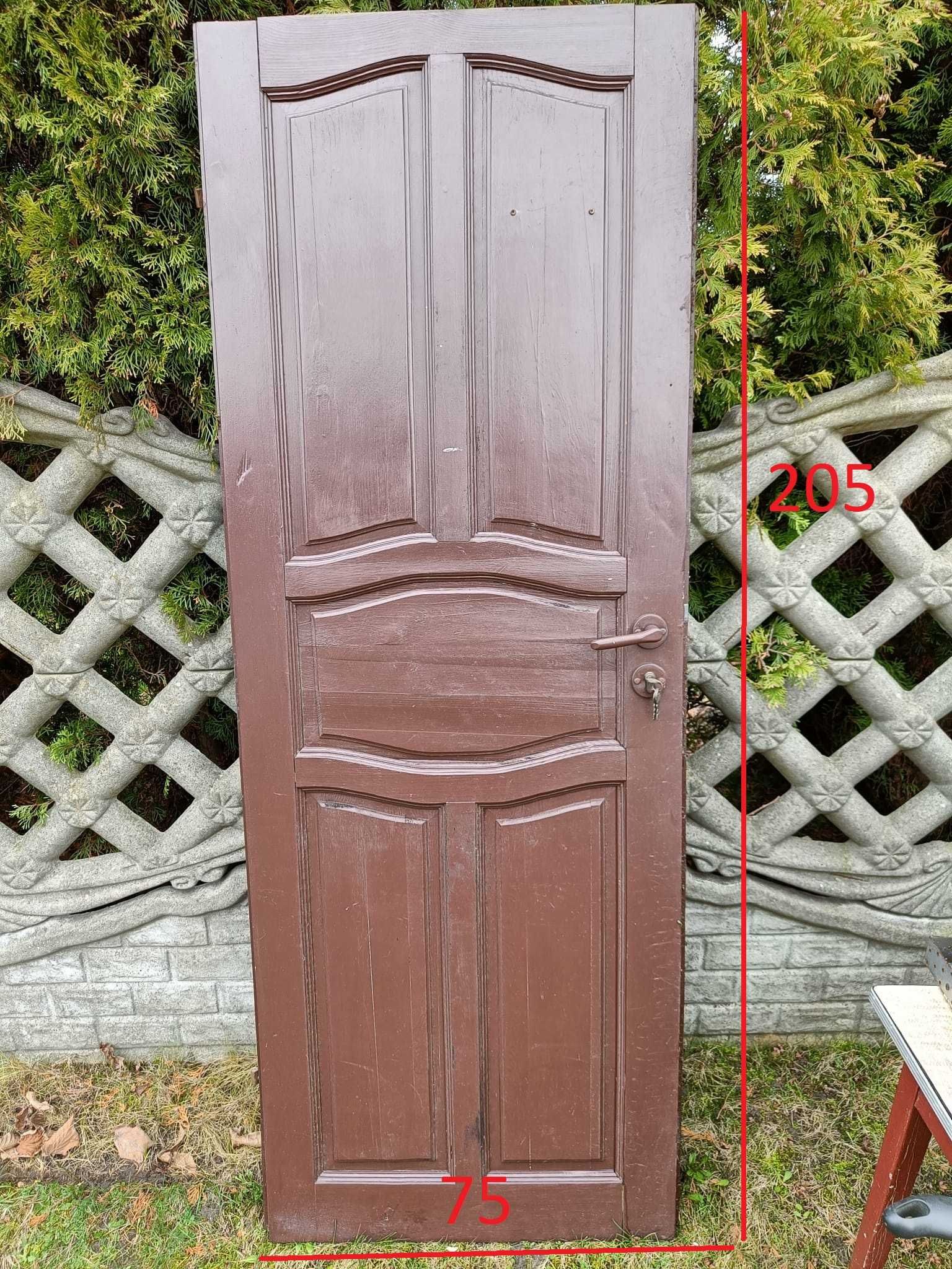 Drzwi drewniane 205x75 klamka, kluczyki