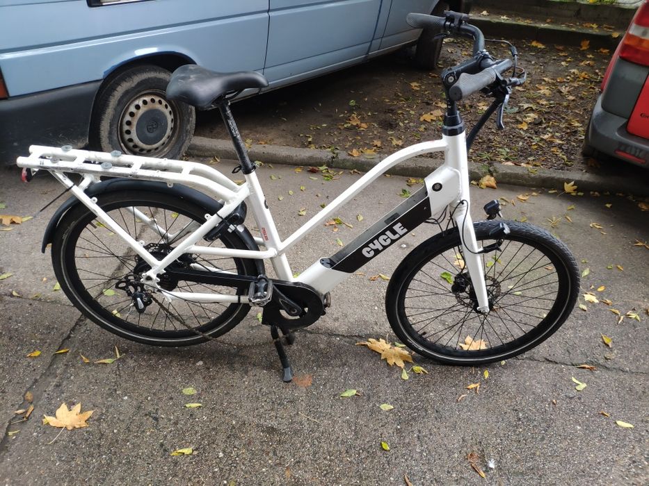 Cycle rower elektryczny z napędem elektrycznym na części