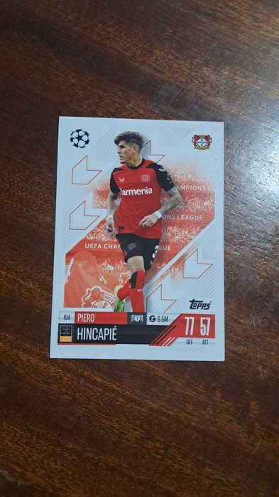 Cartas da coleção Match Attax da Topps 2024/2025 Piero Hincapié