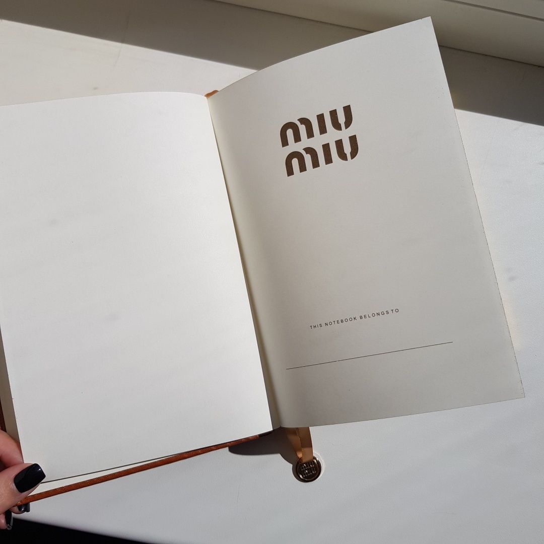 Блокнот miu miu    .