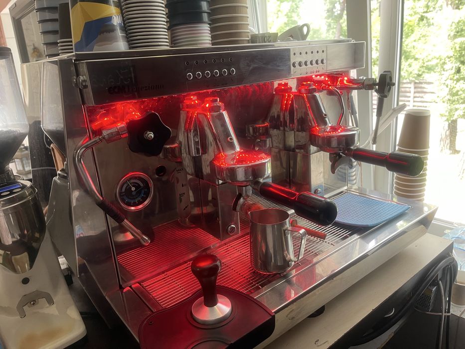 Кофе машина,кавоварка Б у в робочому стані