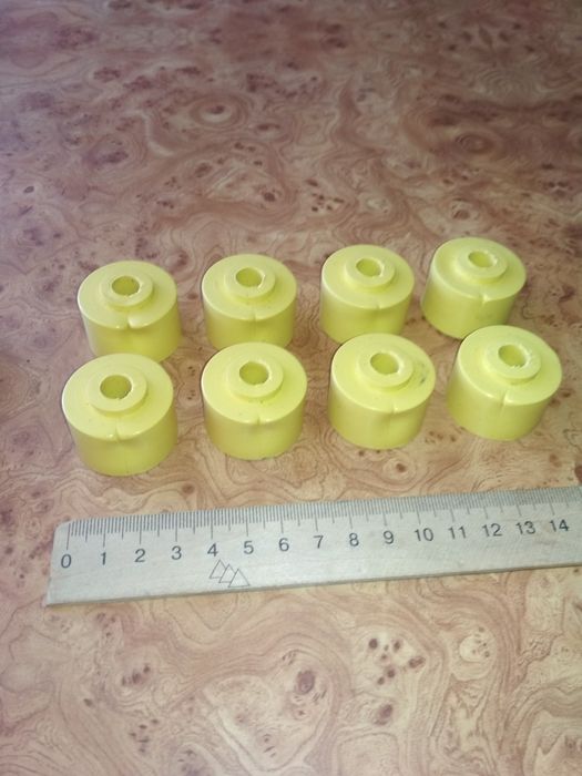 особисті речі: втулки переднего стабилизатора Газ24 GAZ 3110 8шт втулк