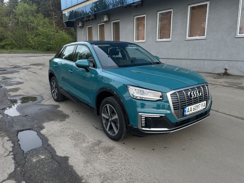 Audi Q2 E-trone EL з мінімальним пробігом