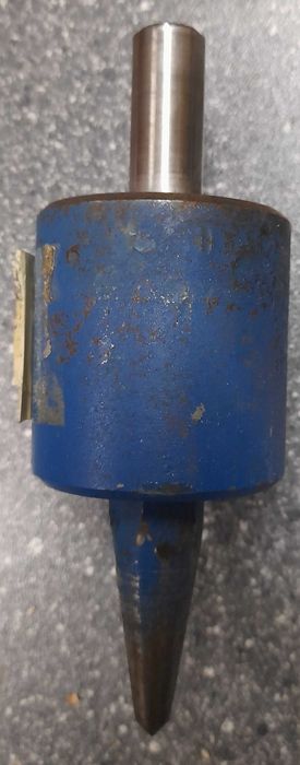 Przyrząd narzędzie kowadełko  do klepania kos kosy POLDI