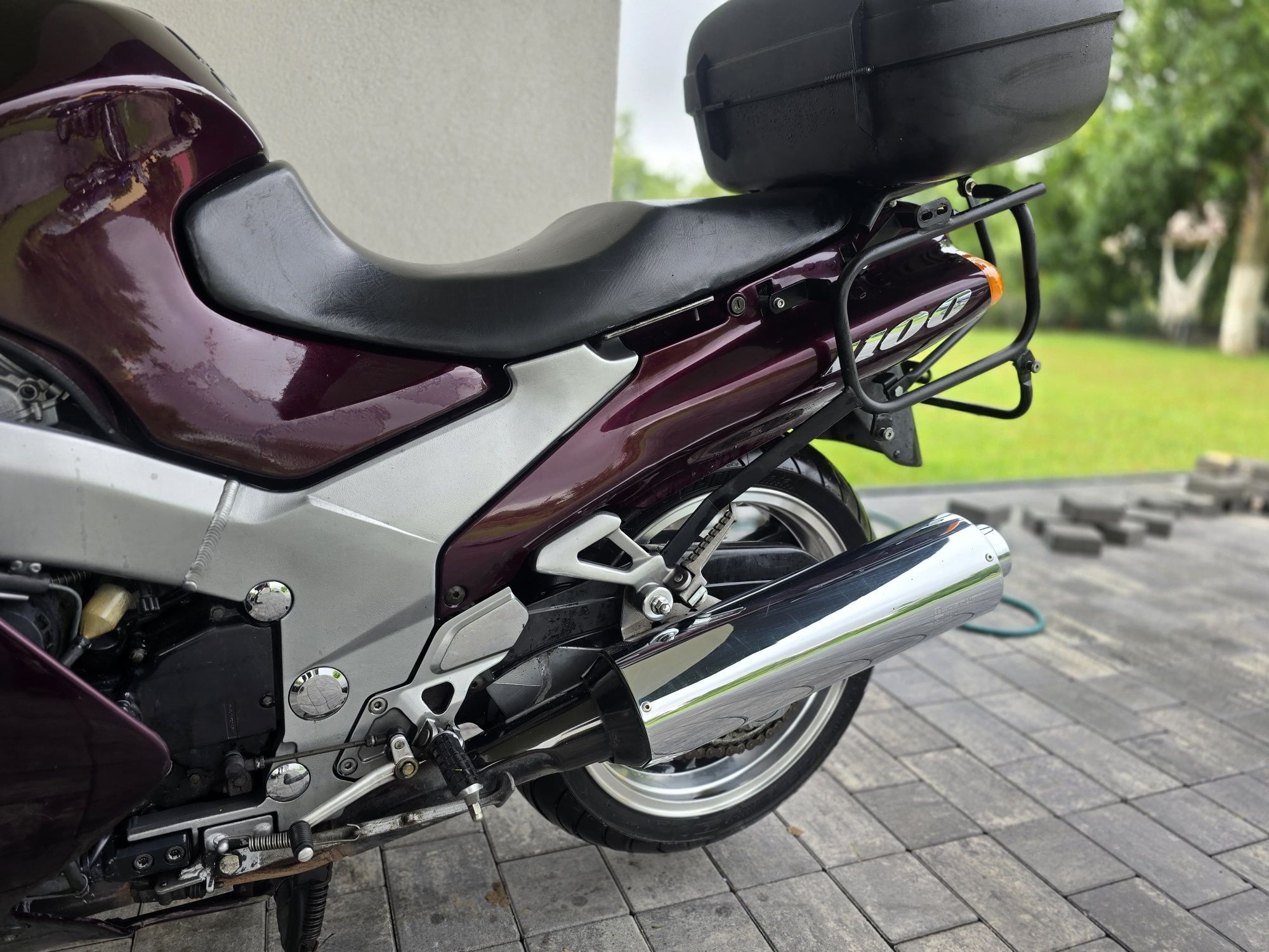 Kawasaki ZZR 1100 . Kolekcjonerski Stan.  Doinwestowany. Import Niemcy