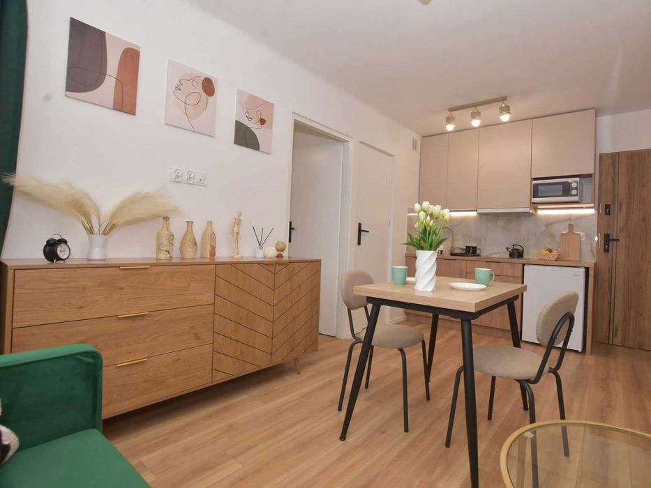 Nowa kawalerka oddzielna sypialnia balkon Dąbrowskiego Politechn 5min