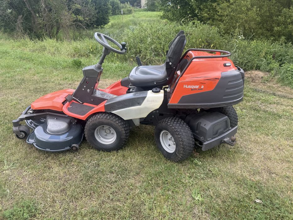 Traktorek kosiarka Husqvarna Rider 422TSAWD