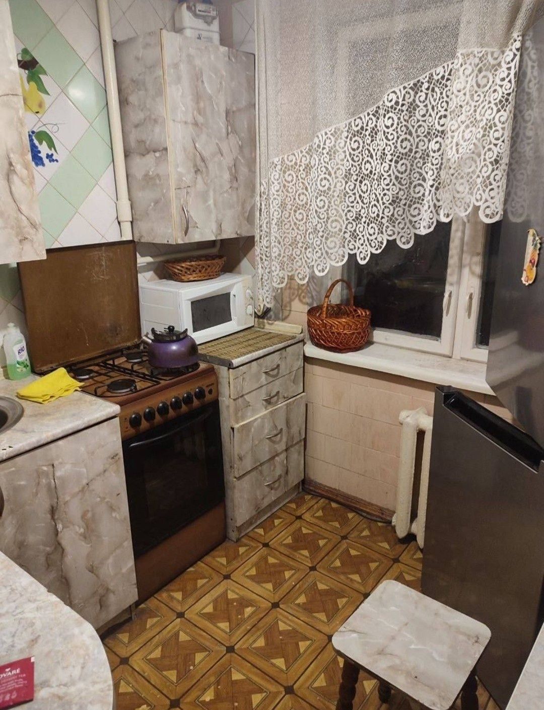 Київська 73,район "Глобал",2-х кімнатна,можна на 1 місяць.