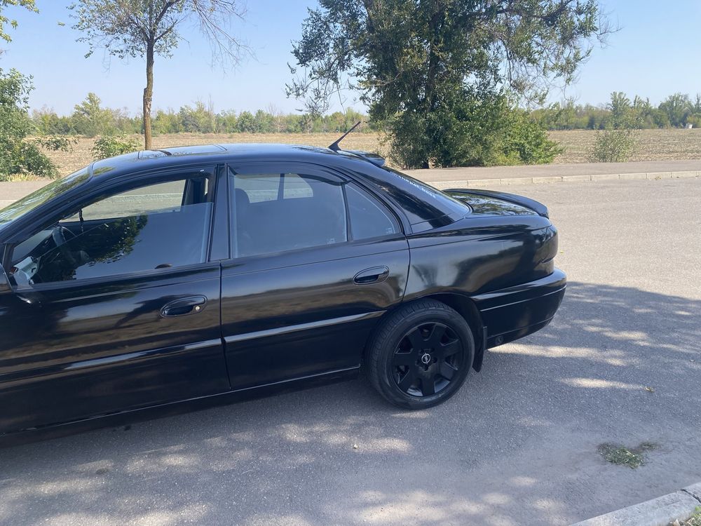 Opel Omega B 2.2