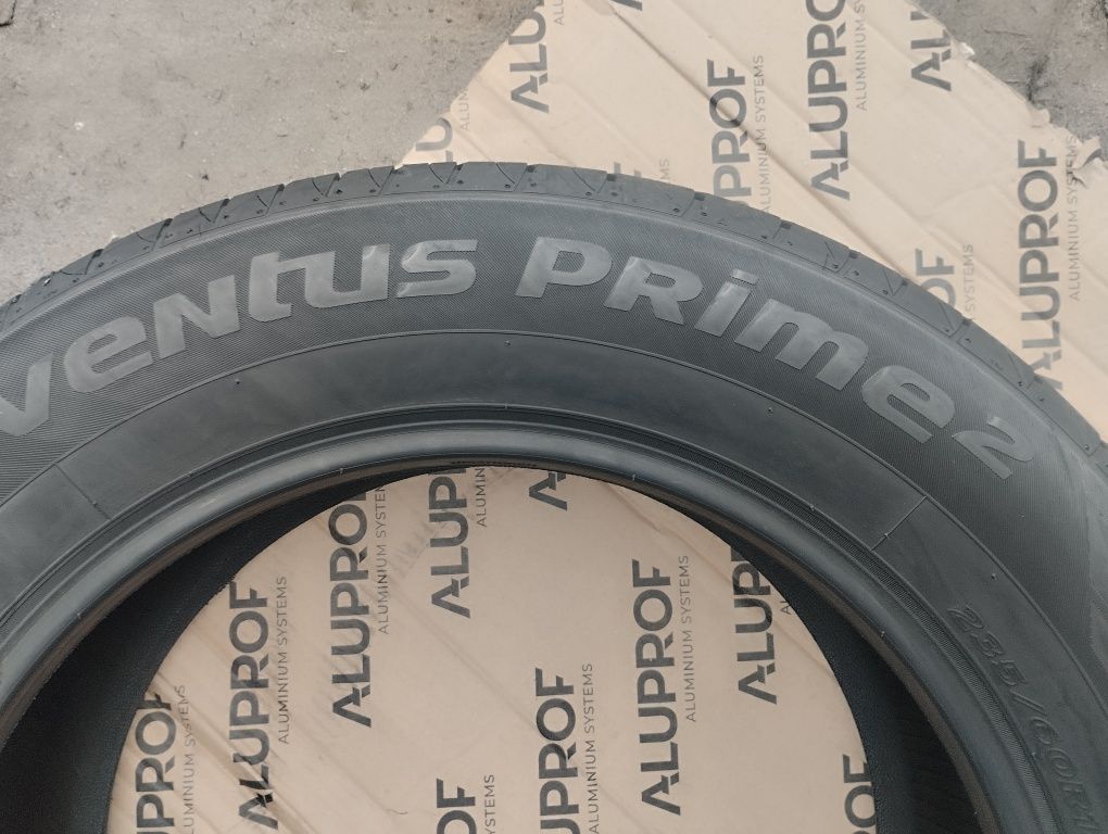 Продам шини 235/60R18