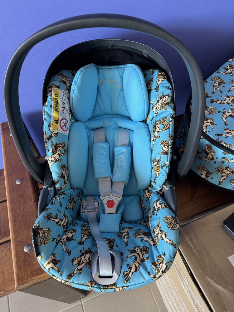 Cybex 3 в 1 priam by jeremy scott cherubs blue