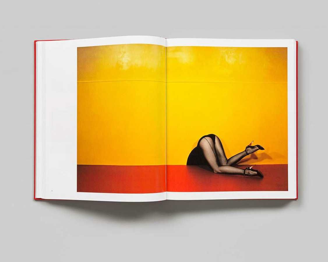 Книга Guy Bourdin: A Message for You
