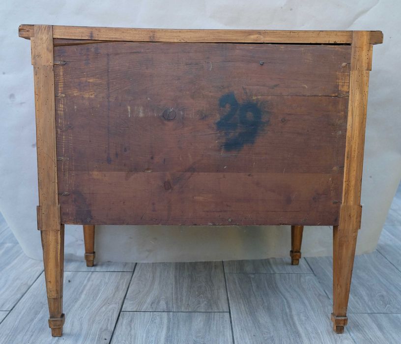 Komoda Biedermeier z intarsją, ok. 1830 r.