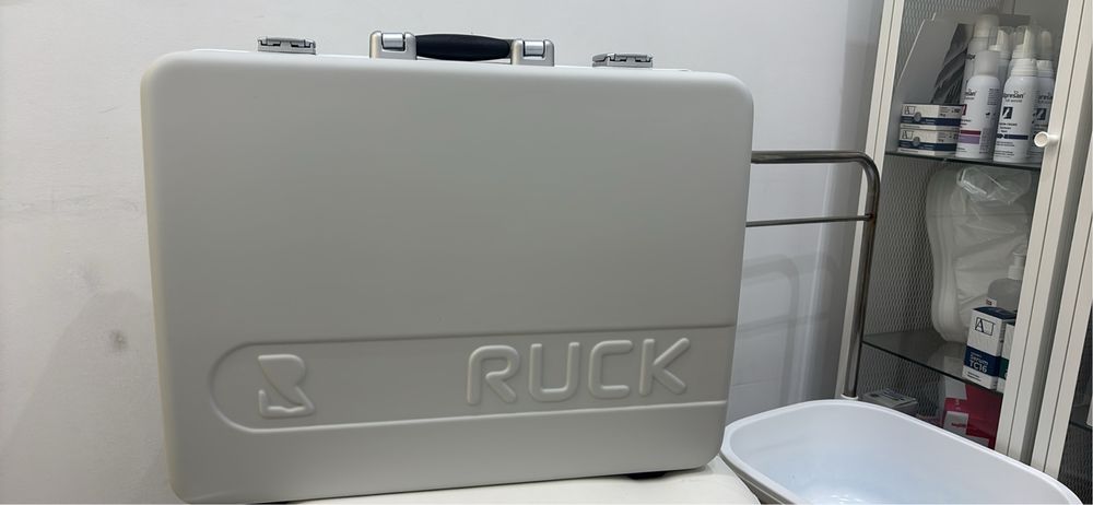 Nowy kufer ruck z lampa do frezarki podolog nova3