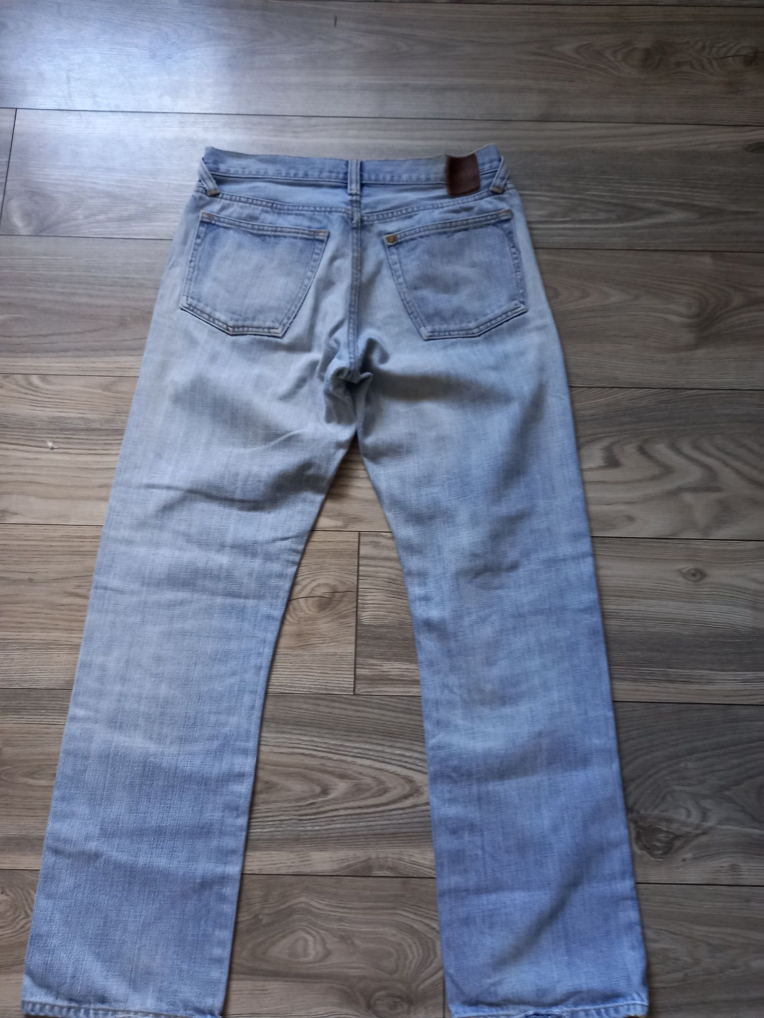 H&M męskie jeansy W31 L32 pas 80 cm