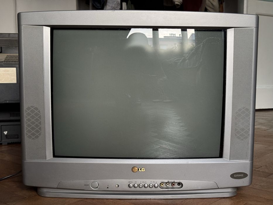 Kineskopowy telewizor LG