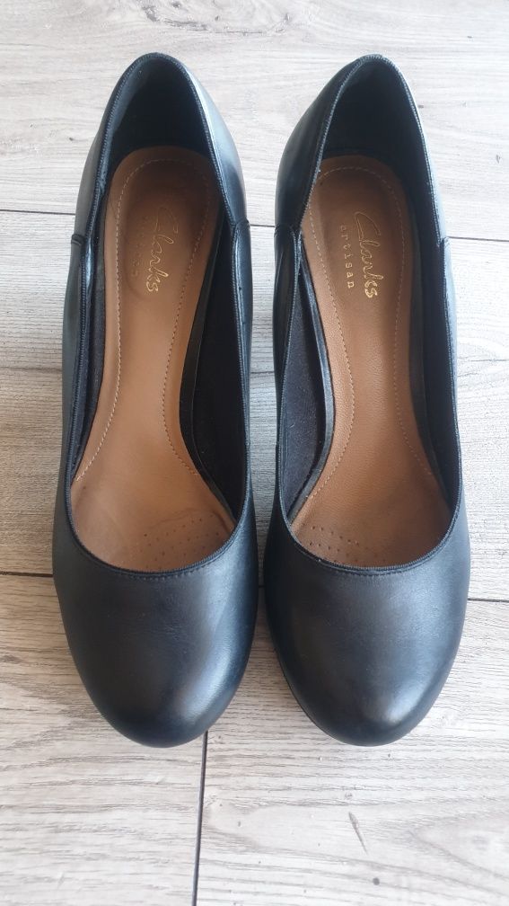 Clarks skórzane buty na obcasie czółenka eleganckie r. 37,5