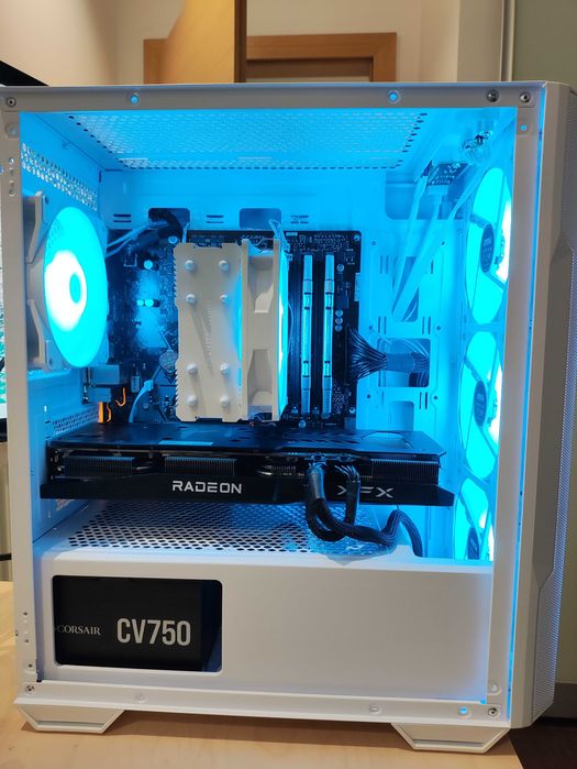 PC Gaming | RX 6700XT I | Ryzen 7 3800x | 16GB | 1TB SSD | RGB