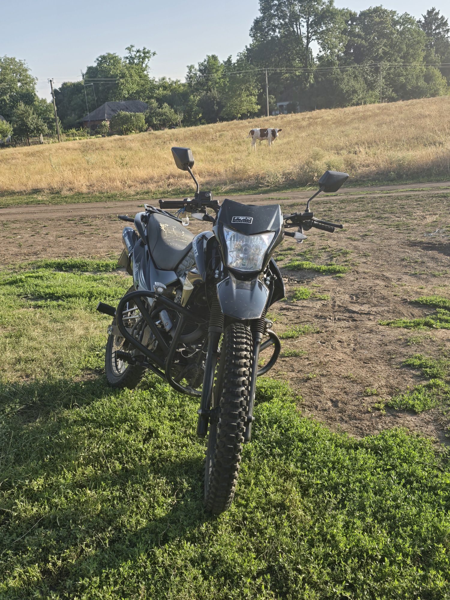Продам мотоцикл Forte cross 250 з пробігом 2700.
