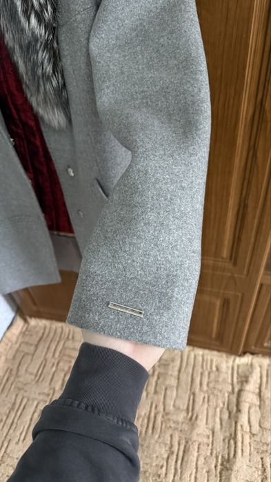 Кашемірове зимове пальто з натуральним хутром