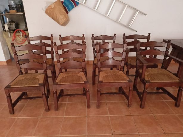 Conjunto italiano de cadeiras e mesa vintage