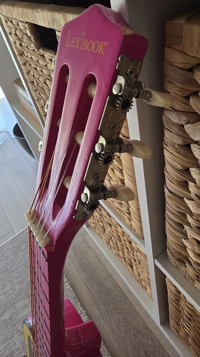Guitarra criança