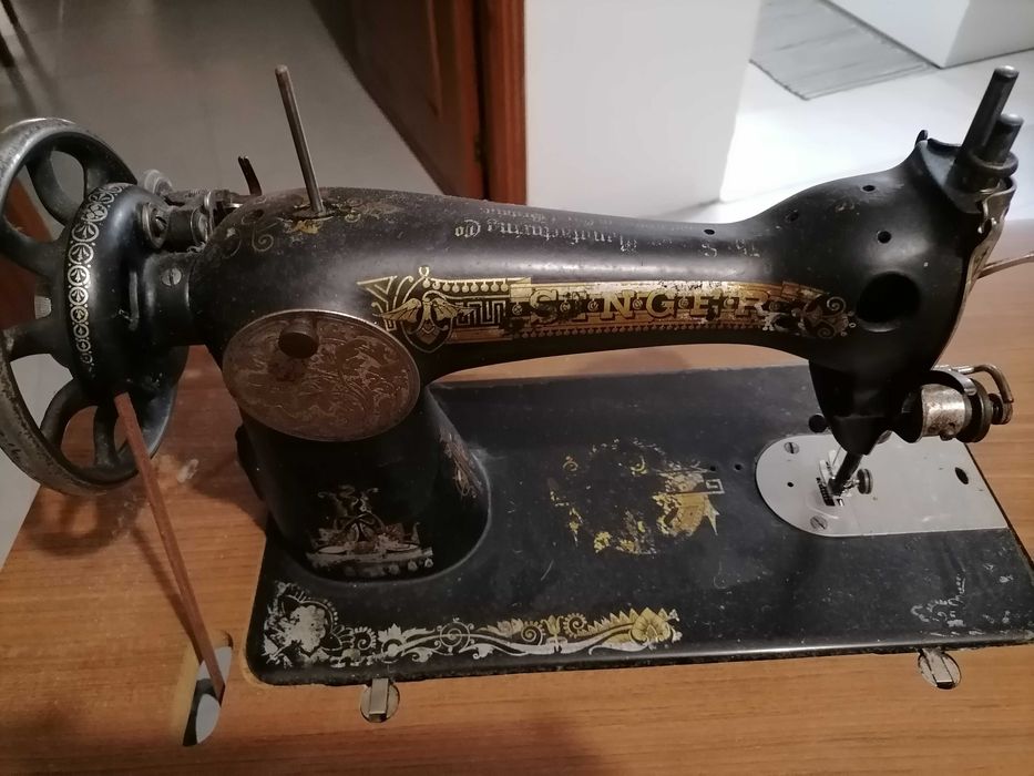 Maquina de costura Singer de 1923 Vintage