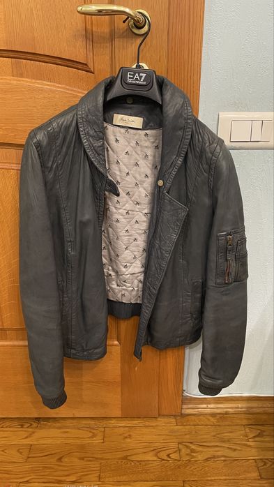 Paul smith жіночій кожаний бомбер M