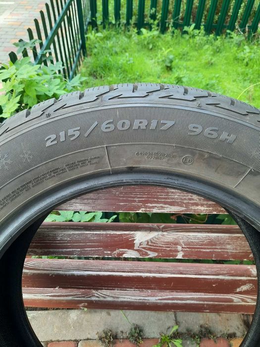 Продаю зимние шины Debica Frigo