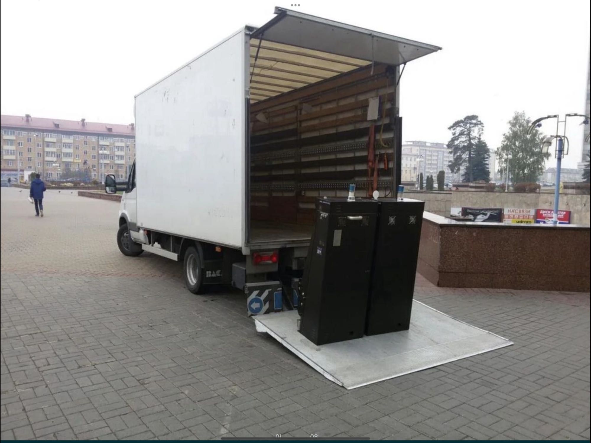 Вантажне грузове таксі по місту Доставка вантажу Вантажні перевезення