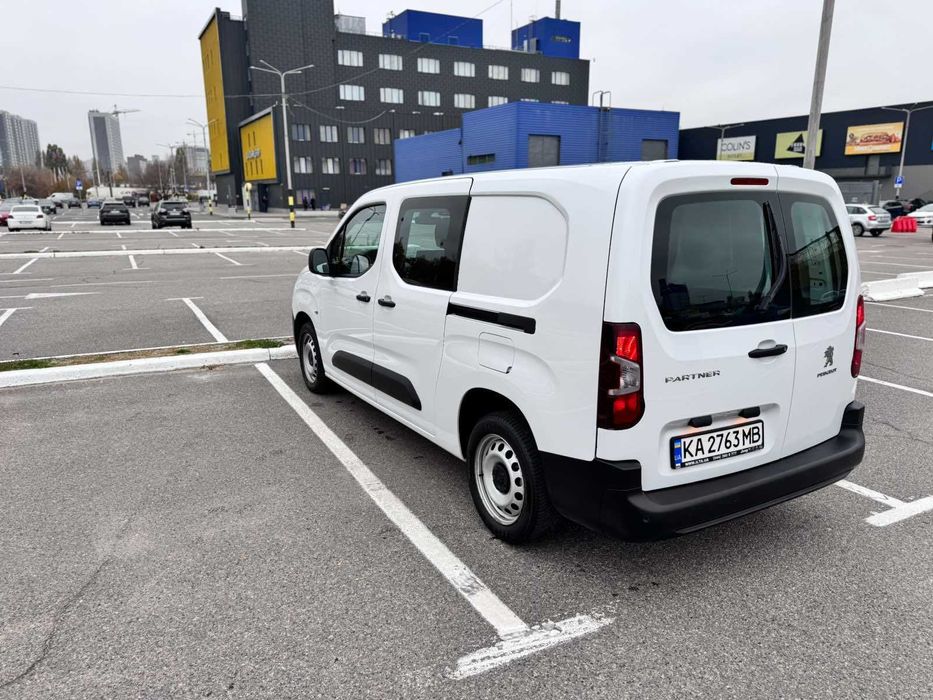 Peugeot Partner 2023 Crewcab 1.5 BlueHDi MT (100 к.с.) L2  •  Base