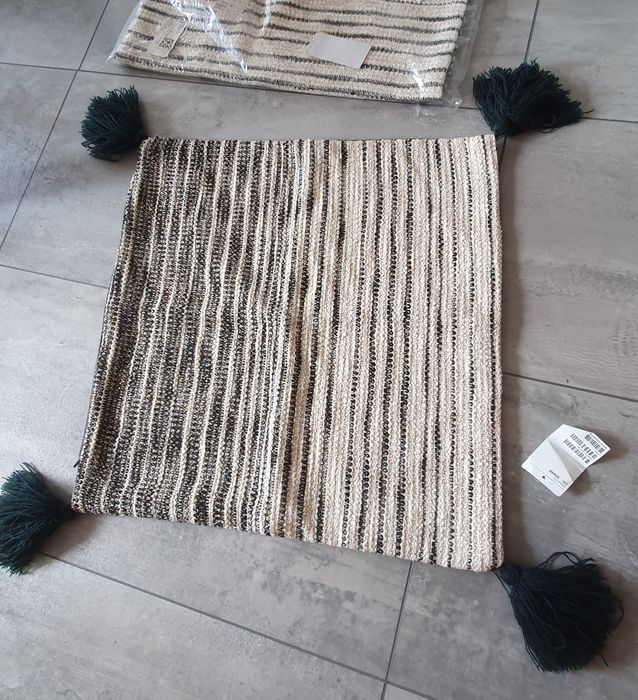 H&M home poszewka poduszka dekoracyjna 50x50 fredzle boho