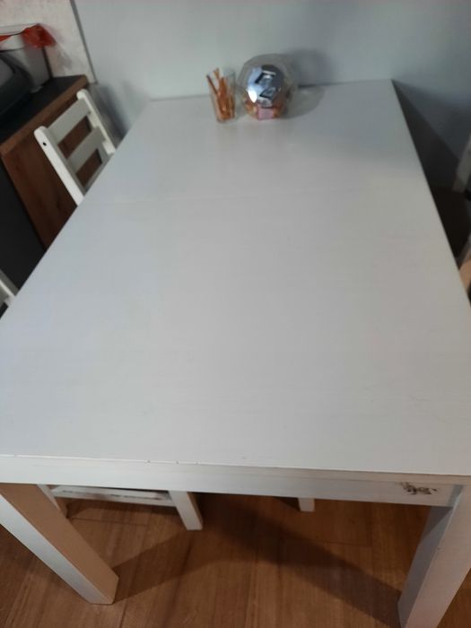 Stolik rozkładany bialy+4 krzesła