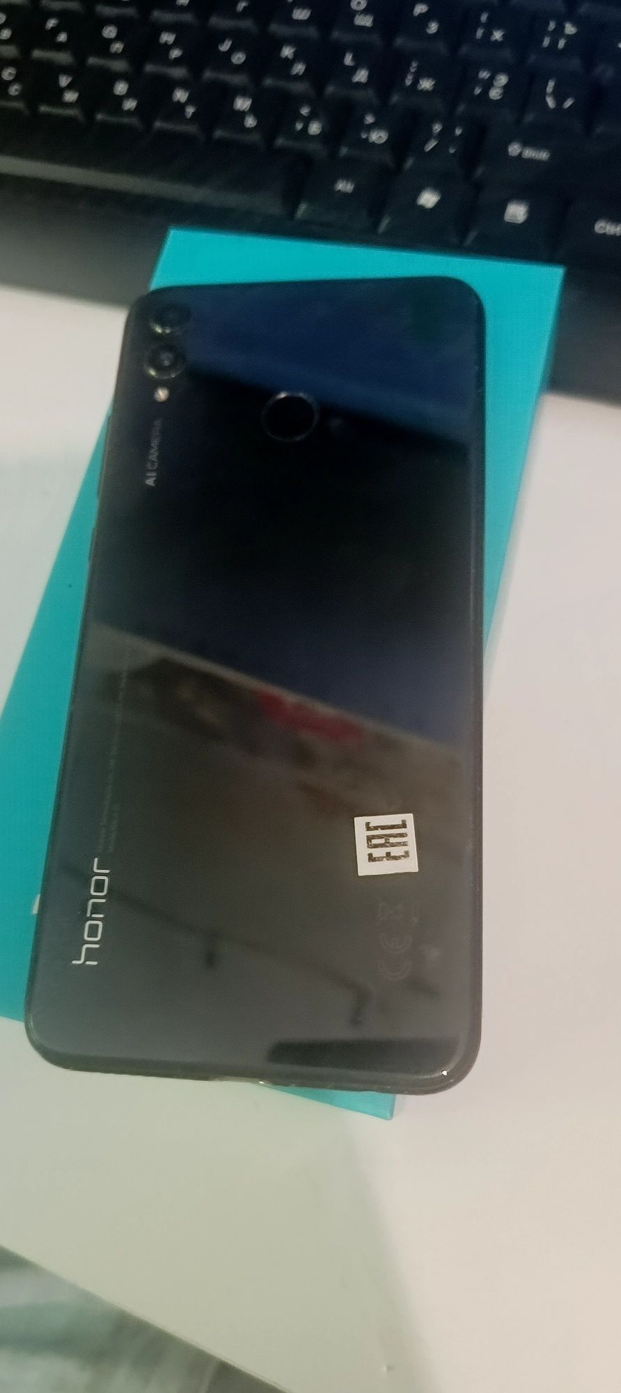 Продам Honor 8x 4/64