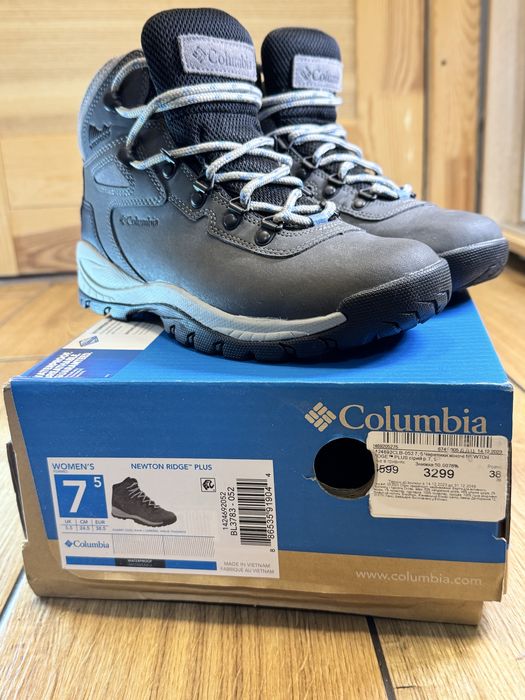 Зимові черевички Columbia 38,5 оригінал стелька на ногу 24см