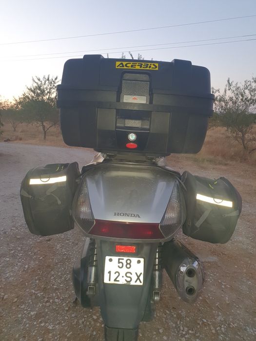 Honda Silverwing 600 em muito bom estado