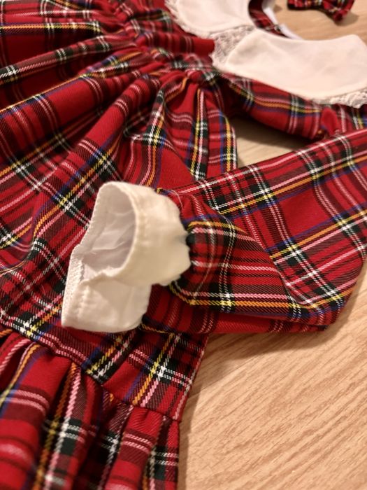 Неймовірна дитяча сукня з коміром, новорічна сукня, сукня в клітинку