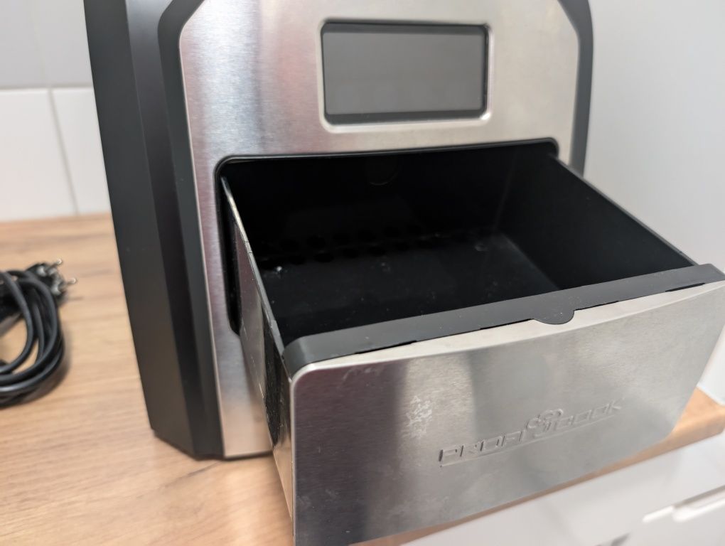 Kostkarka do lodu PROFI COOK PC-EWB 1007