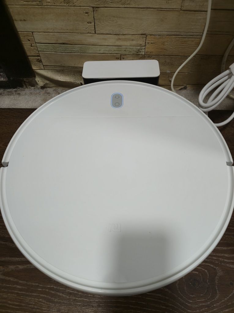 Робот-пилосос Mi Robot Vacuum-Mop Essential