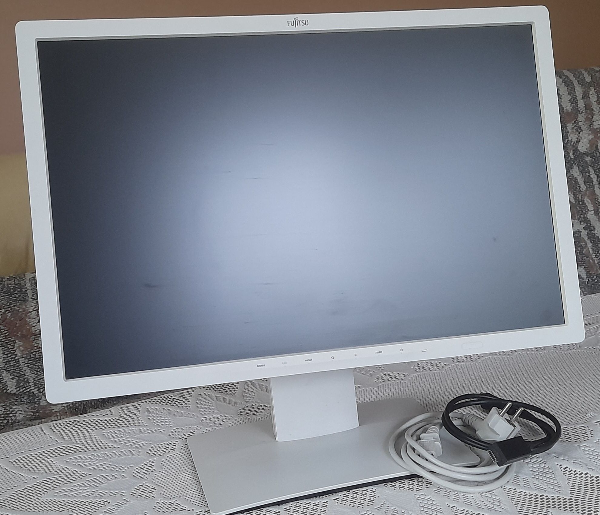 Szaro-biały monitor Fujitsu B24W-7 LED 24"