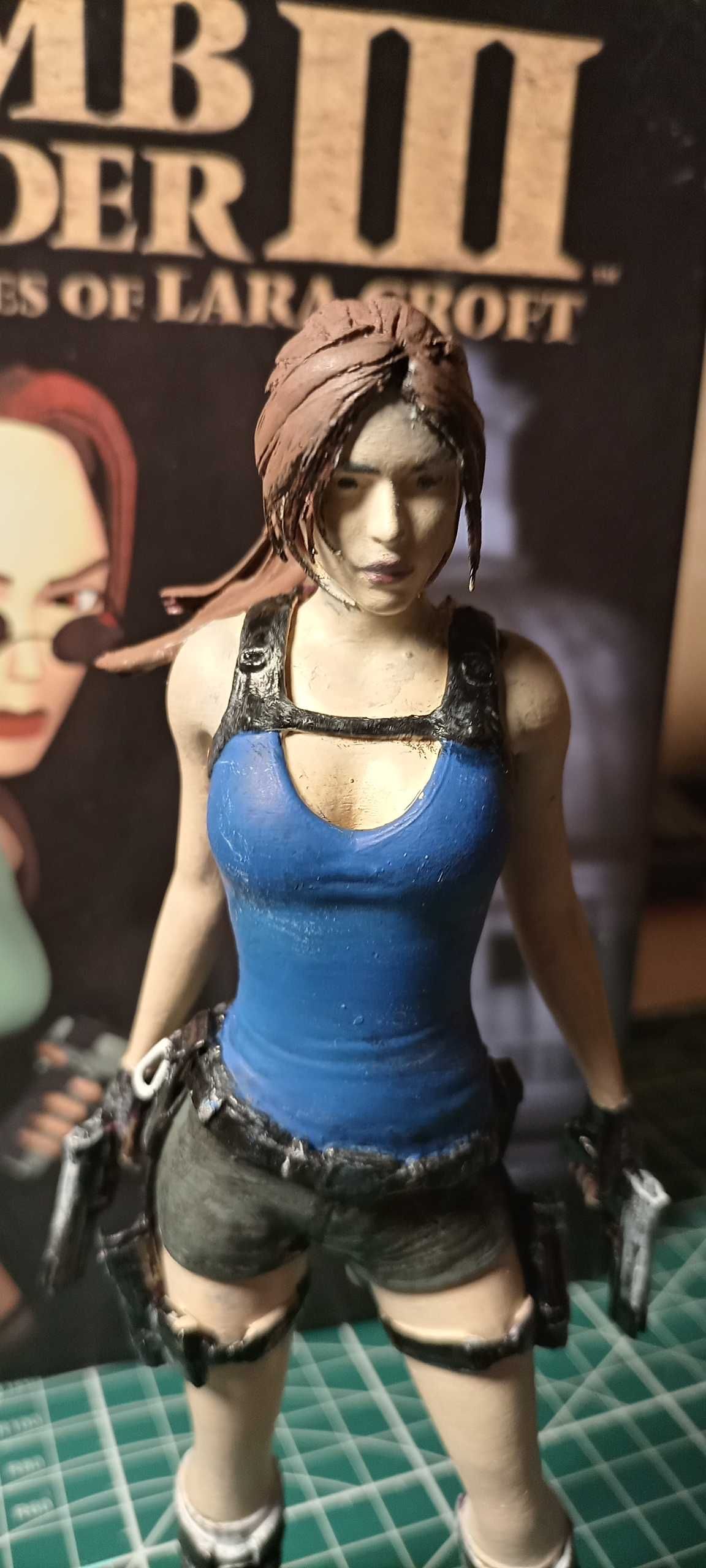 Figurka Lara Croft Tomb Raider