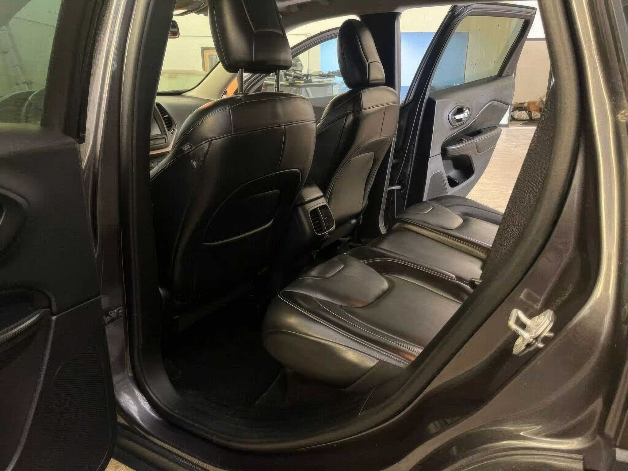 2016 Jeep Cherokee