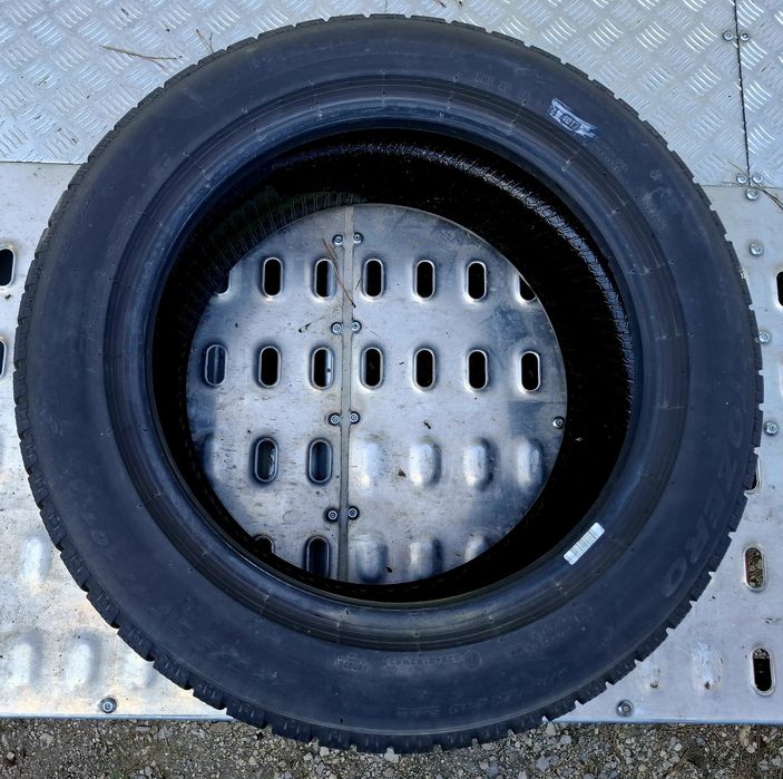 225/55R17 Opony zimowe * Pirelli * 7.5 mm bieżnika ** 010K